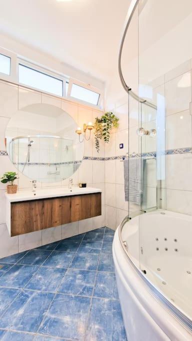 Apartment Kalliope, 200M Sea Kaštela Eksteriør billede